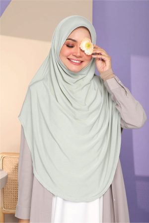 05_SINGLE WEB_1000x1500_MEGHAN-32