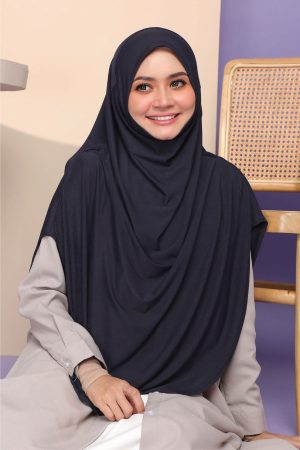 05_SINGLE WEB_1000x1500_MEGHAN-53