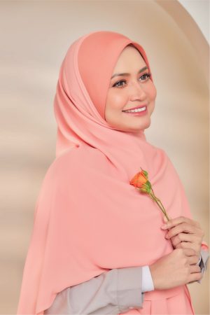 15_SINGLE WEB_1000x1500_FLUFFY 3-0897