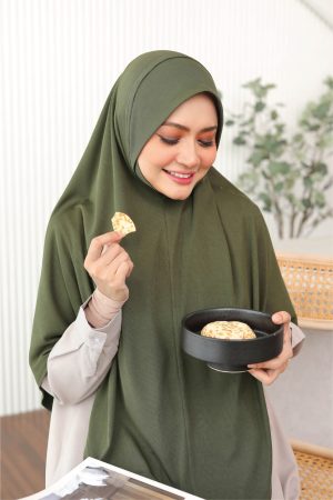 15_SINGLE WEB_1000x1500_RAINA-12