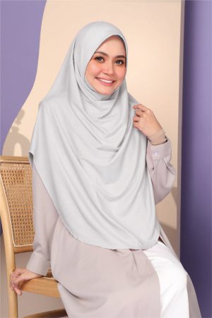 05_SINGLE WEB_1000x1500_MEGHAN 2-17