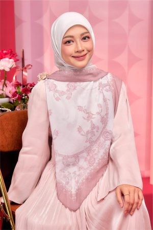 Demure – Cloud Pink