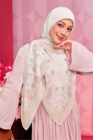 Demure – Artic Sand